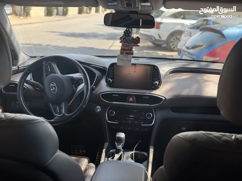 هونداي سنتافيه ون مليون موديل 2018   مطور 2200 ديزل  ترخيص وتأمين شامل لشهر 4 فحص دهانات تجميلي