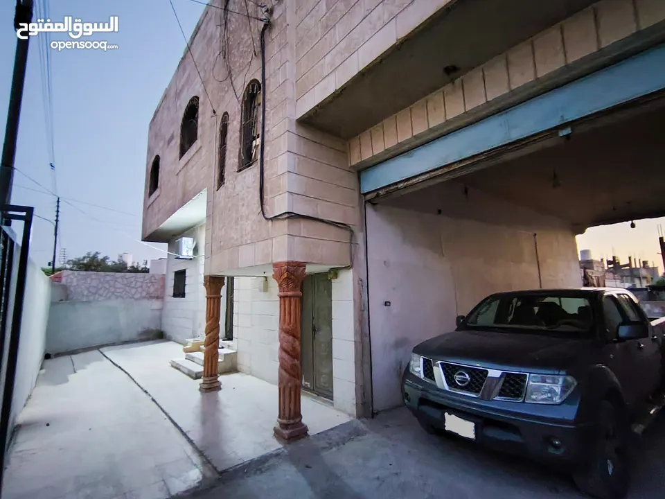 منزل طابقين للبيع كامل الزرقاء-الهاشمية من المالك مباشرة بسعر مغري