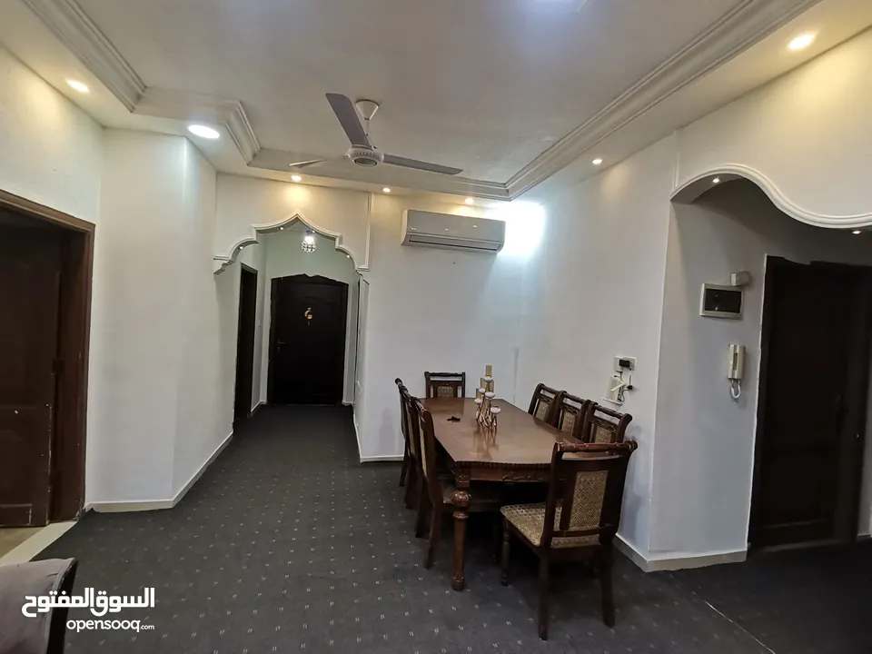 شقة 150 متر مع مصعد للبيع بسعر مغري