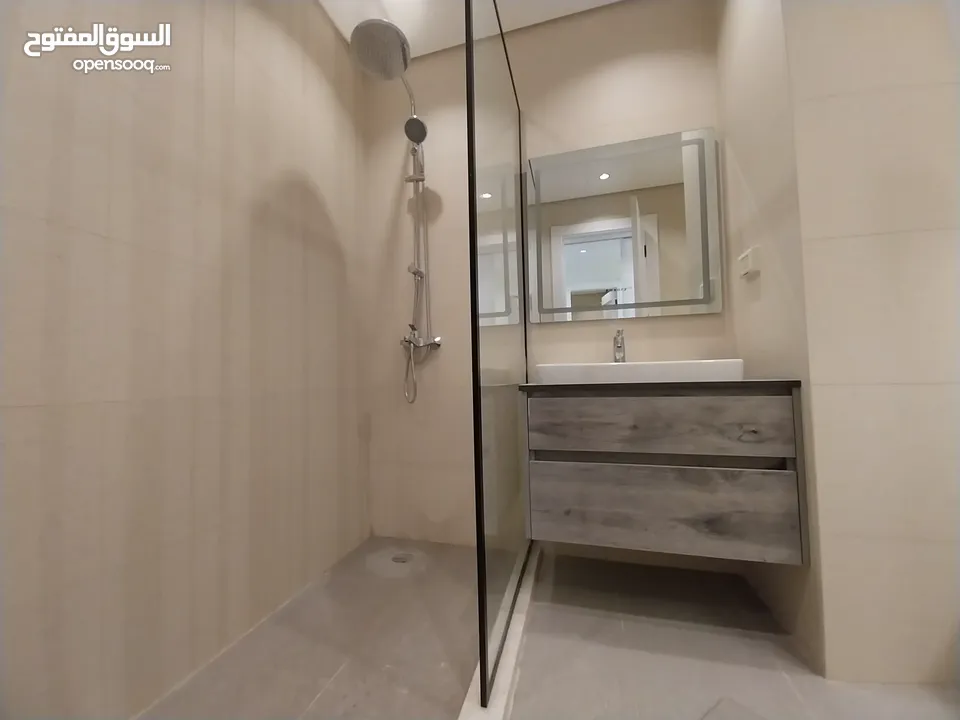 شقة غير مفروشة للإيجار 320م2 ( Property 19519 )-175072651