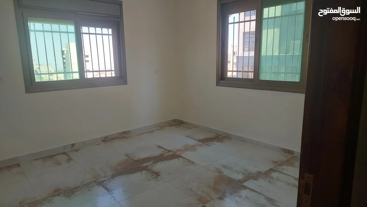 شقة للإيجار طابق 3 دوار بير المحجر