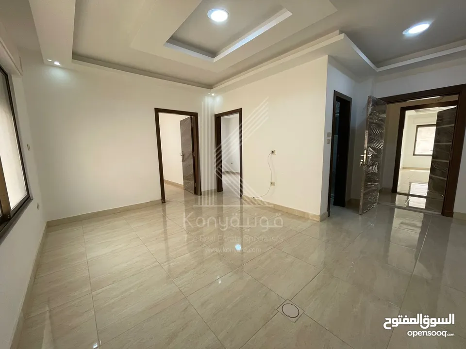 مبنى استثماري سكنية للبيع في الجبيهة