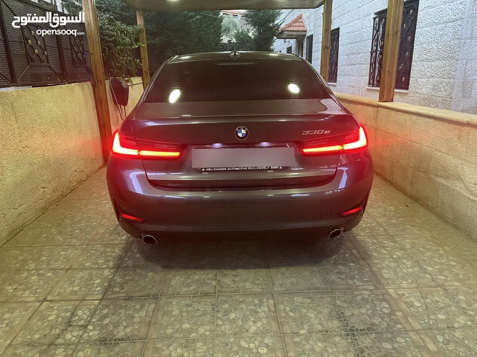 bmw 330e  وارد الوكالة ابو خضر بحالة الوكالة