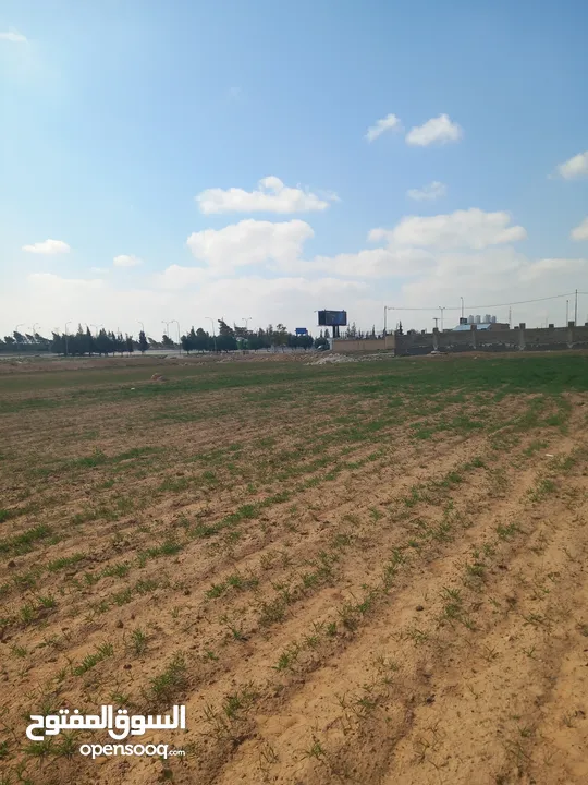 ارض مميزه ثالت قطعه عن طريق المطار