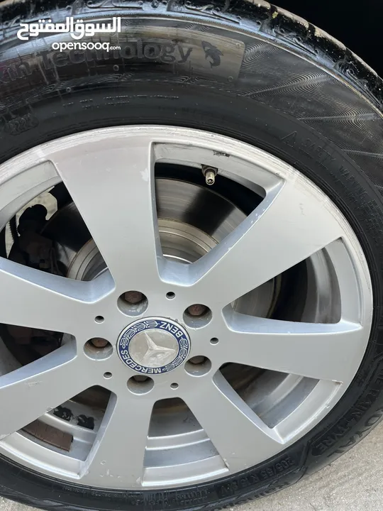 Mercedes C200  بانوراما موديل 2009 عرفتها بدون اي عيوب  السيارة مالك واحد فقط وارد شركة غرغور
