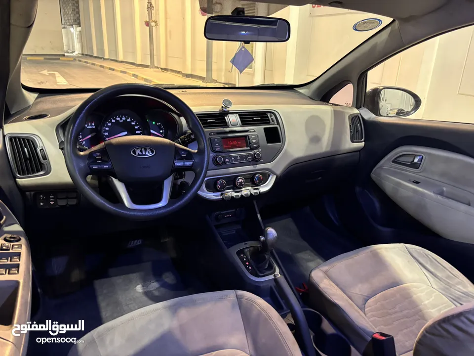 كيا ريو هاتش باك 2013