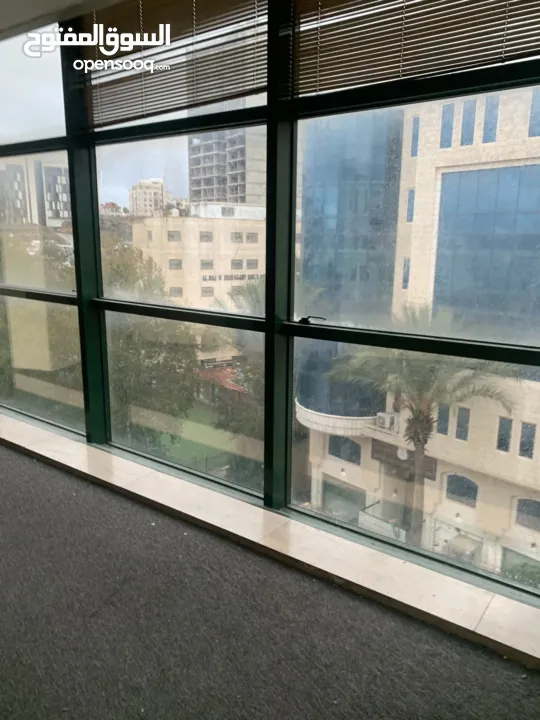 مكتب للايجار