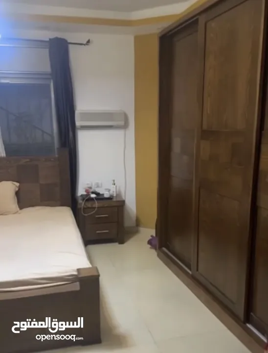 دلال عطوان خليل زين