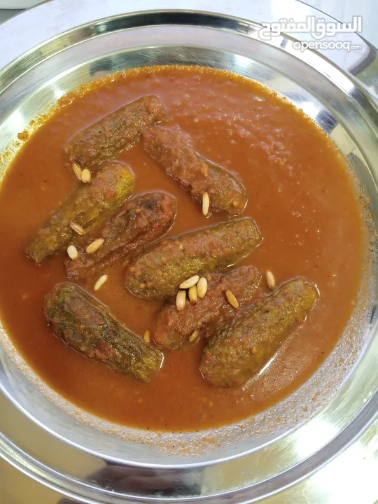 شيف طباخ شرقي وغربي وسلطات ابحث عن عمل خبره في الاكل العربي والسلطات خبره في الفندق وشركه