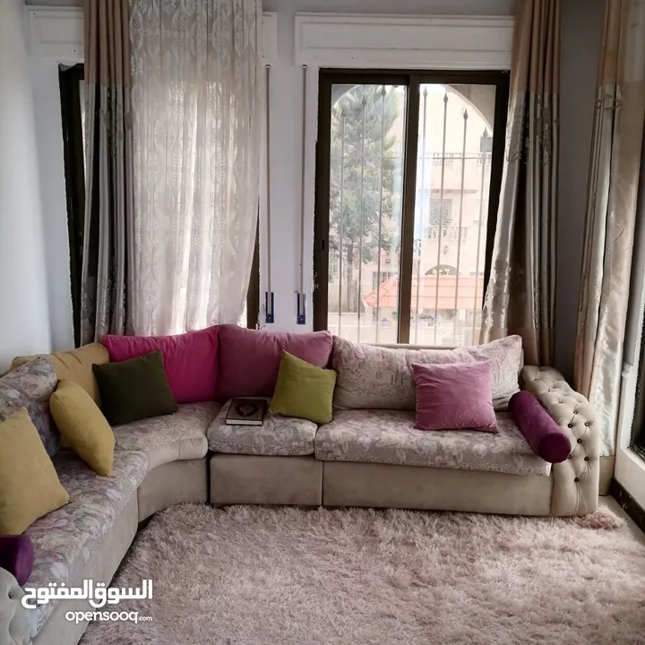 فيلا فاخرة مفروشه للايجار من المالك