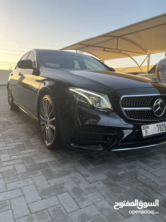 Mercedes E400 Gcc very good and clean car like a new , second owner 125km