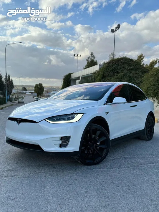 Tesla model X 2020