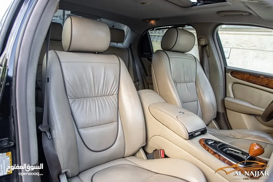 Jaguar Xj8 2005  السيارة مميزة جدا