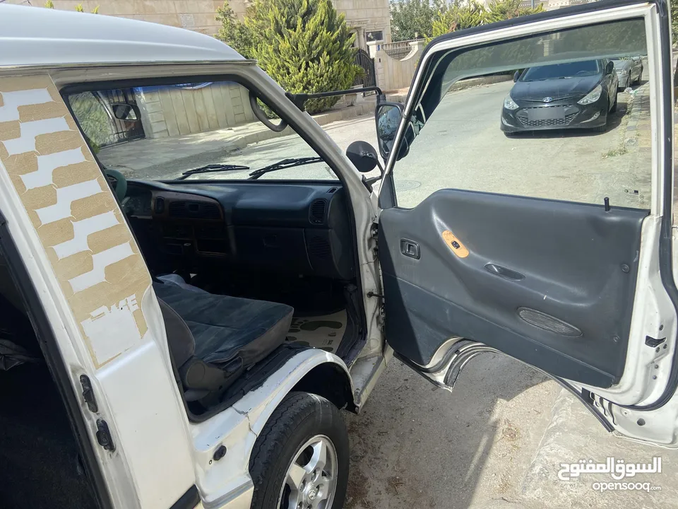 باص هونداي جريس موديل 2001  للجادين فقط سعر جيد