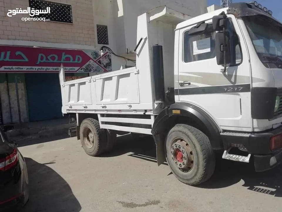 قلاب مرسيدس للبيع بسعر حرق