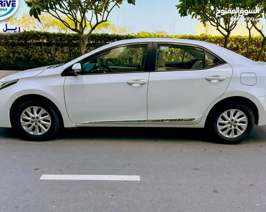 TOYOTA COROLLA XLI 2019 2.0L FULL OPTION WITH SUNROOF CAR FOR SALE