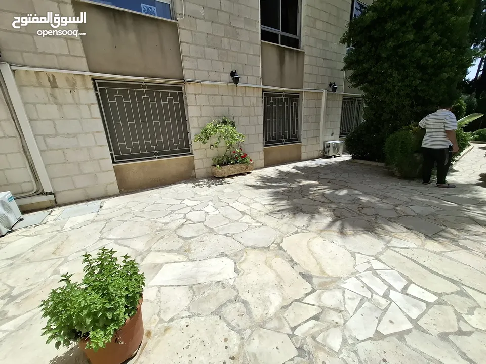 شقة غير مفروشة للإيجار  ( Property 43170 )-174836195