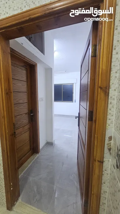 طابق كامل للإيجار