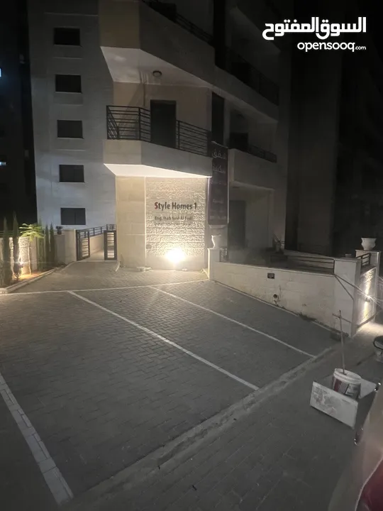 شقه للبيع بالطيره بالقرب من المدرسه الانجليه مدخل مستقل على شارع القاهره