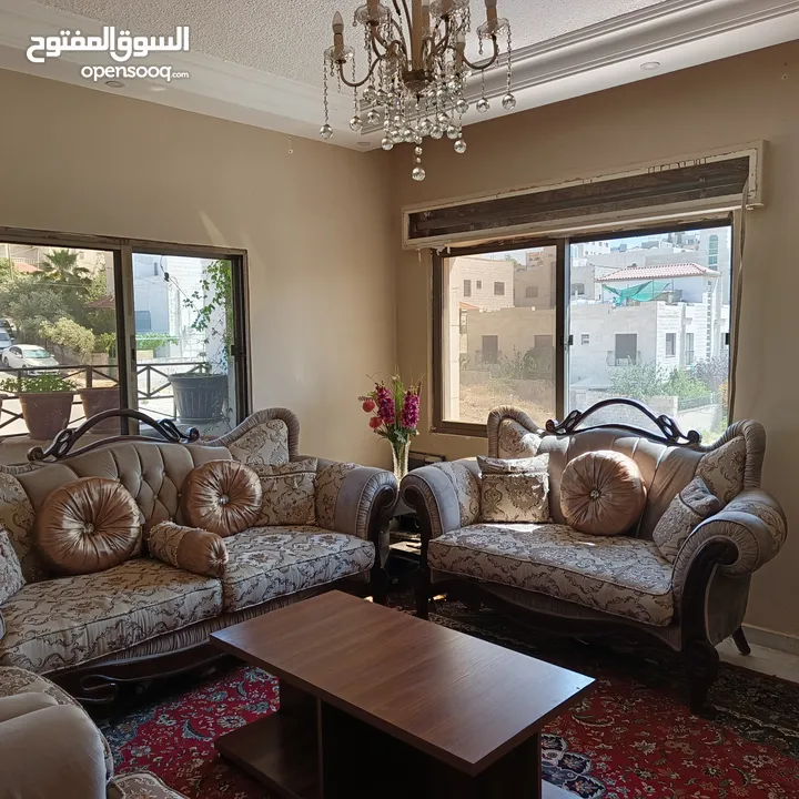 طقم كنب خشب سويد تفصيل مستعمل للبيع بسعر 250