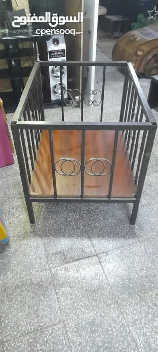 تخت بيبي للبيع بسعر مغري
