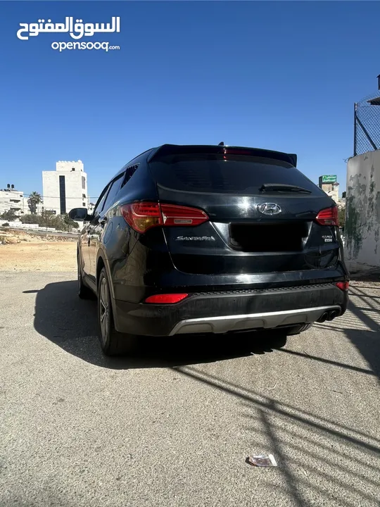 سانتفيه 2015 بالرخصة  4/4  ماشية 120 عداد اصلي  ماتور 2200 مش 2000  فحص نضيف