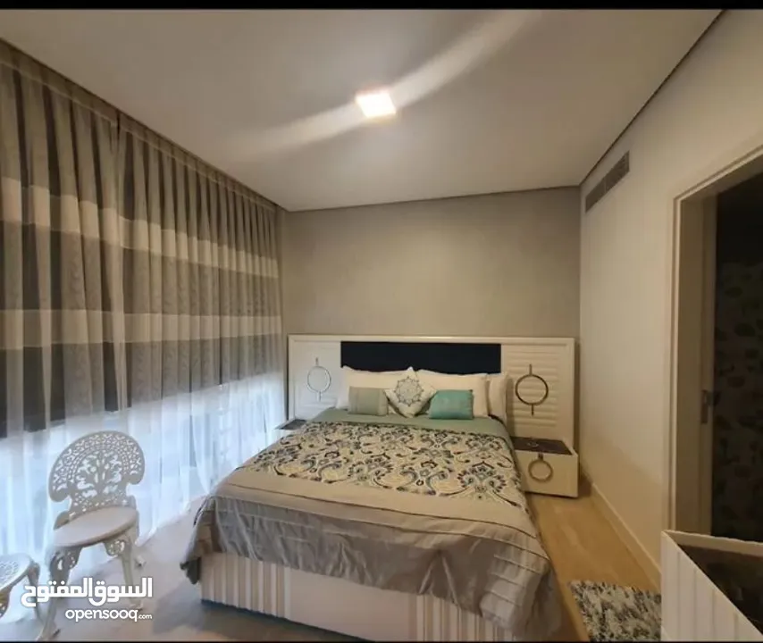 شاليهات بتالابيه وايلا  وفلل داخل وخارج تالابيه متوفر بأحجام مختلفه من غرفه ولغايه 4 غرف وفلل 7 غرف