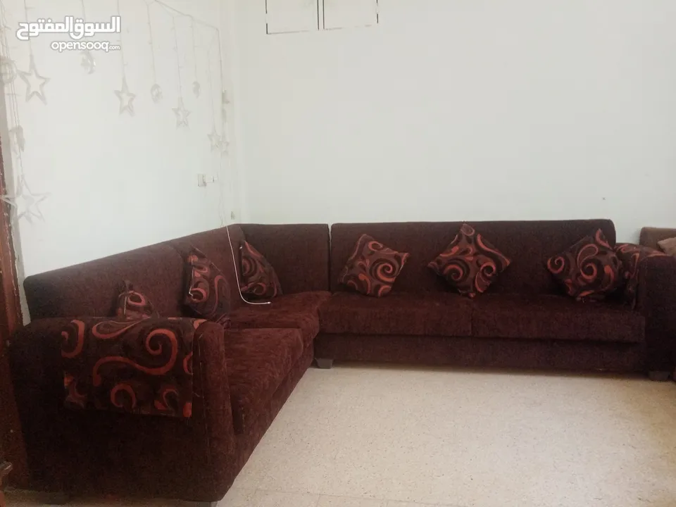 كورنر خشب تفصيل مستعمل جديد للبيع المستعجل