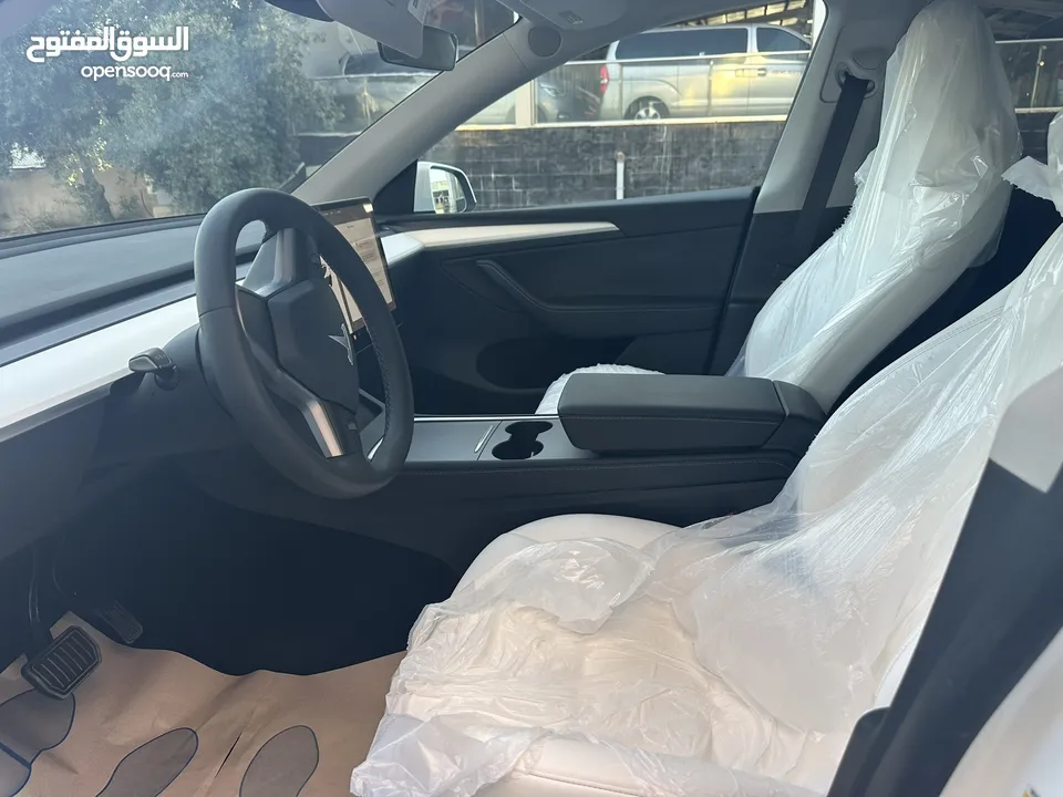 TESAL MODEL Y LONG RANGE DUILMOTOR 2023