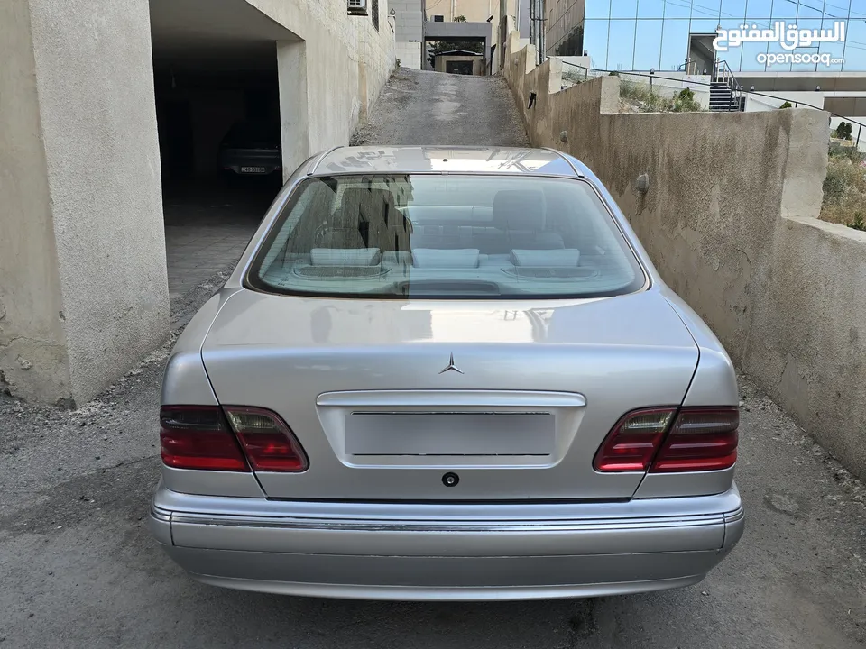 مرسيدس E200 Elegance للبيع موديل 2000 نظيفة