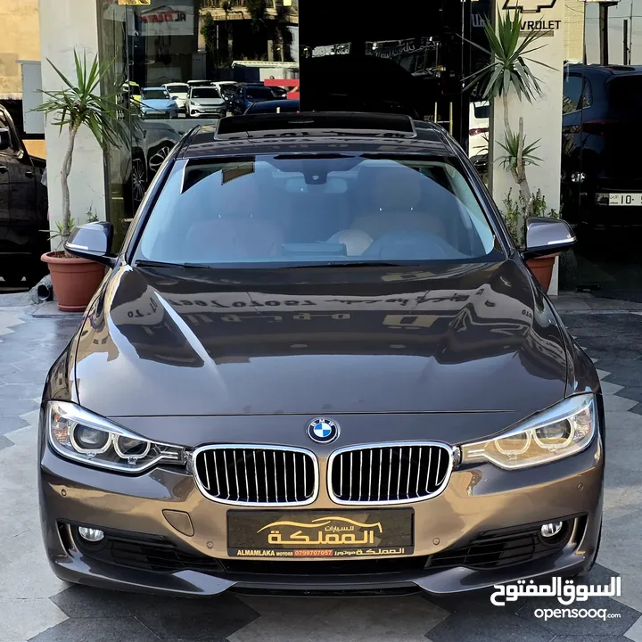 BMW 320i 2012 2000cc Luxury  جميع المواصفات