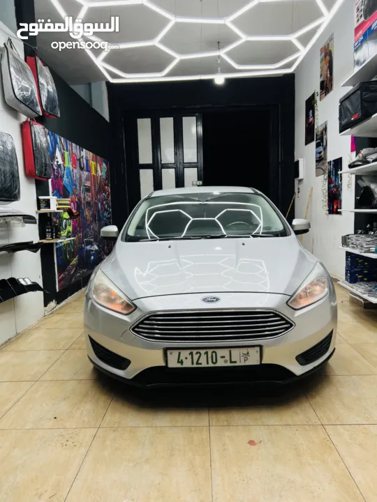 فورد فوكس 2015 للبيع التفاصيل موجودة كالمه علا الاعلان