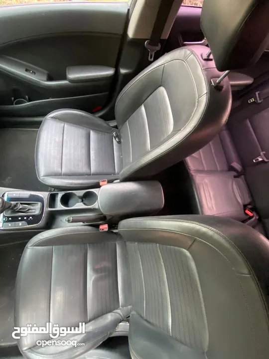 سيارة KIA K3 2017 بحالة ممتازة للبيع 1600 cc لون رمادي