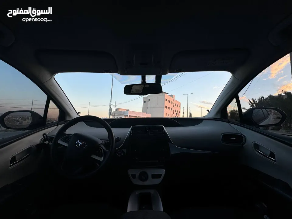 بريوس 2017 توب نظافظ (4 جيد) بسعر حرق