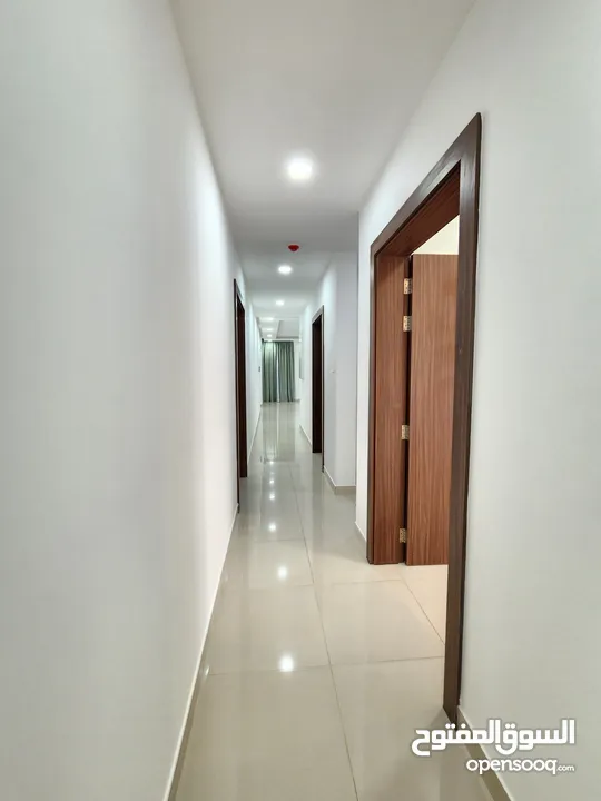 شقة سكنية للبيع اطلالة بحرية خلابة + موقع ممتاز جدا بالحد الجديدة (للبحرينيين + الخليجيين فقط)