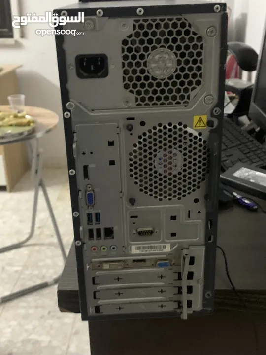 كمبيوتر كامل من شركهLenovo رائع ومخصص للدراسه وبعض الالعاب مع شاشه الاصليه Samsung مع ماوس وكيبورد