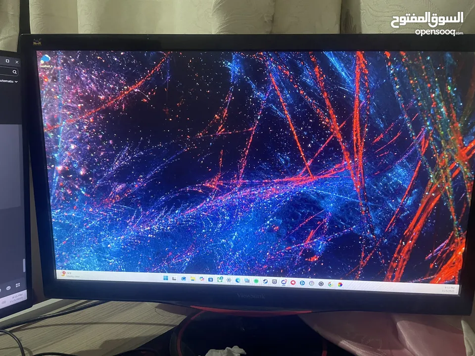 كمبيوتر مع شاشه للبيع الجهاز استخدام بسيط ومرتب