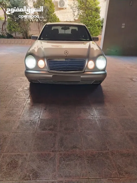 مرسيدس بنز e200 للبيع