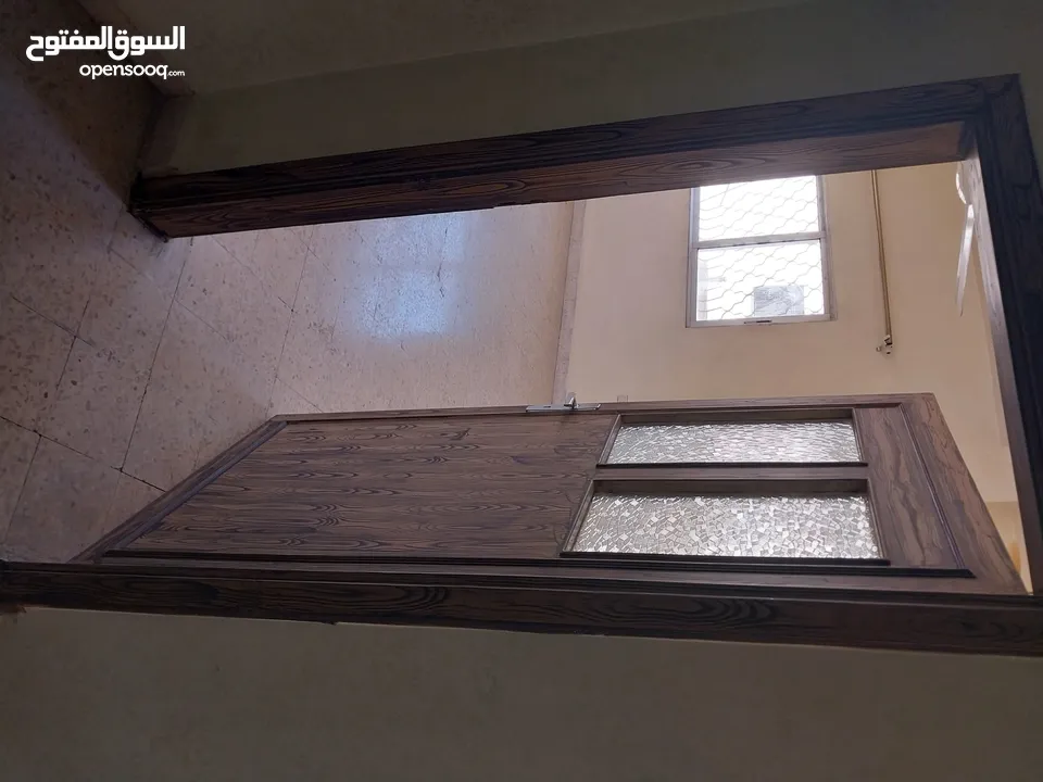 شقة في جبل الاشرفية قرب مستشفى البشير