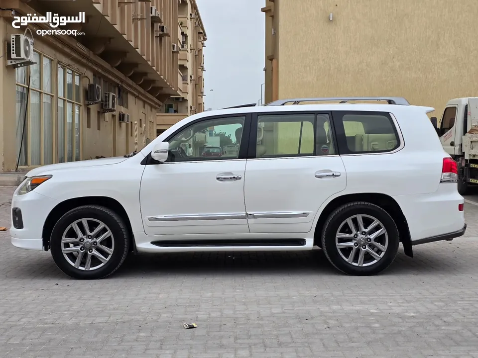 Lexus LX570 GCC V8 2014 Price  115,000 AEd