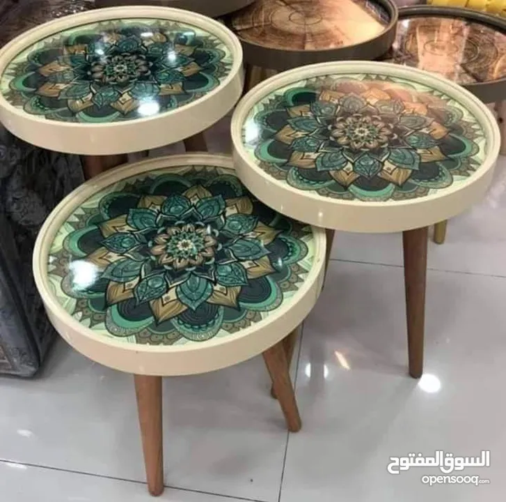 طاولات سرفيس 3D  زجاج حجم الكبير قطر 40سم نظام تركي  متوفر الوان  3 قطع