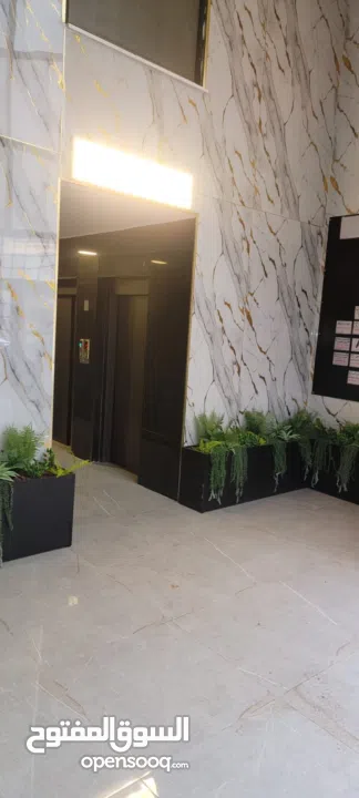 مكاتب جديدة بمساحات مختلفة تشطيب سوبر ديلوكس  للاجار 350$