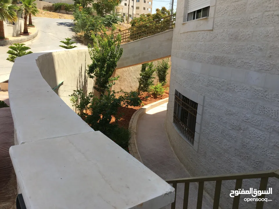 شقق بإطلالات مميزة وأسعار مغرية جدا حي الشهيد الجنوبي من المالك مباشرة