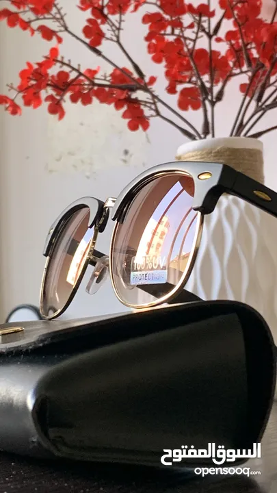 نظارة شمسية شبيهة بقصة Rayban
