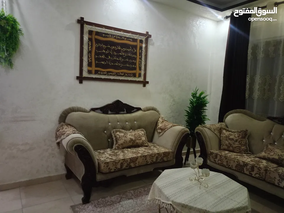 راقي جدا بحاله ممتازه
