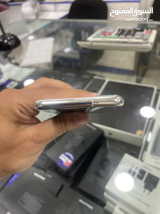 Samsung S21 شرق الاوسط بحالة ممتازة