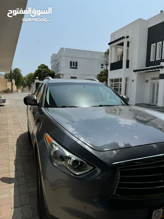 انفينيتي QX70