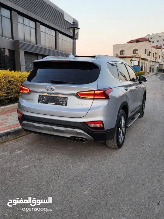 هيونداي سنتافي 2018- فل اضافات للبيع على الكاش فقط والاتصال خلال النهار فقط.