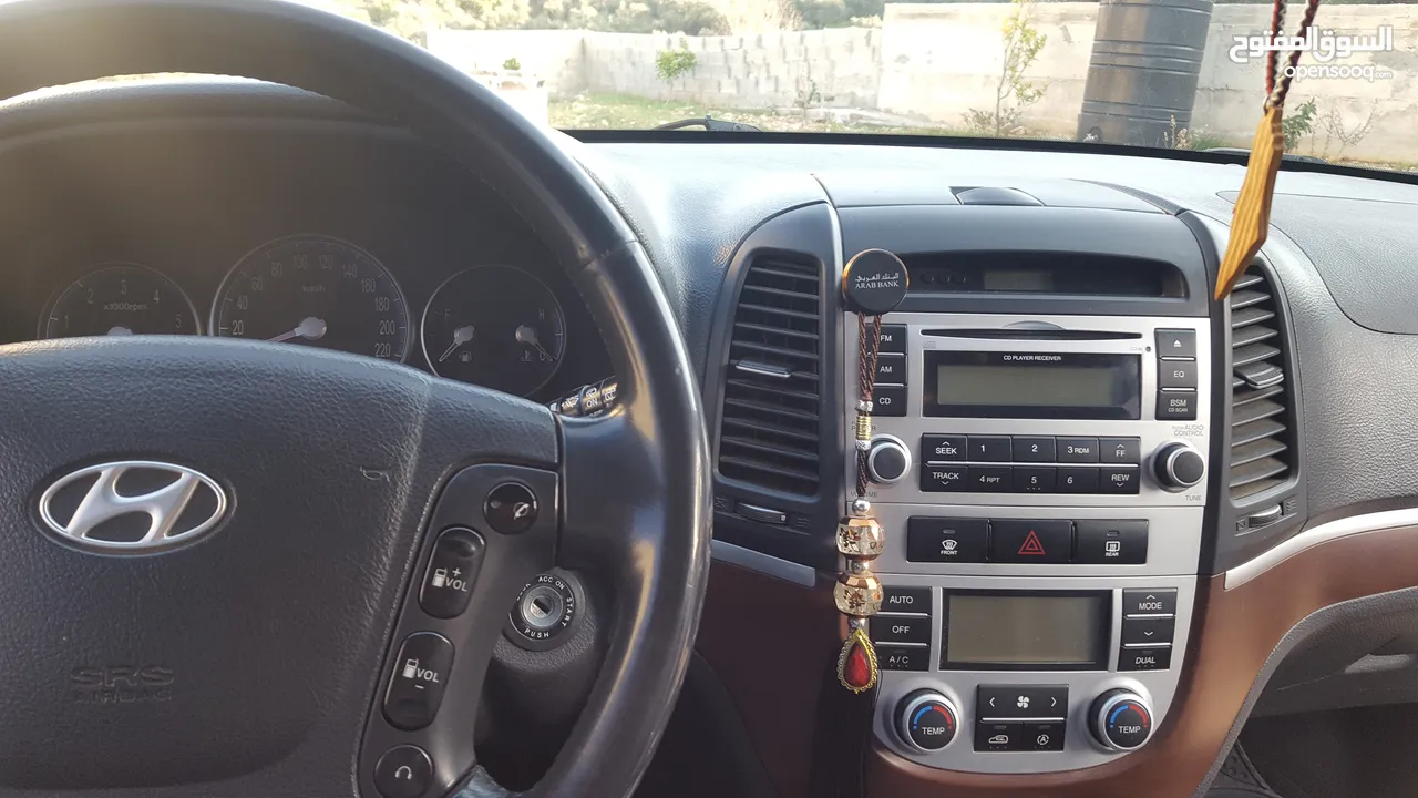 جيب سانتافيه موديل 2008 2×4 للبيع