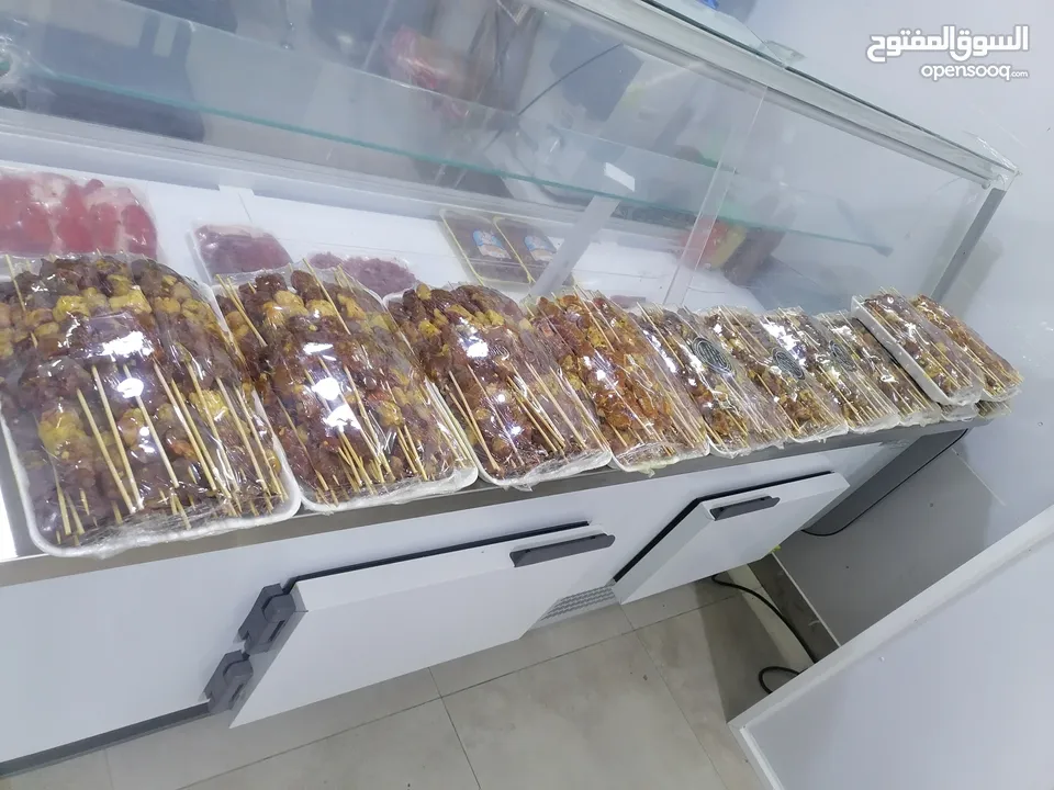 بيع مشاكيك و برجر غير مشوي mashakes, burgers